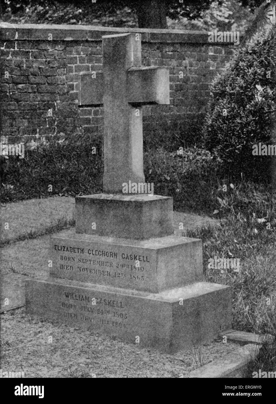 Elizabeth Gaskell's tombe à Knutsford, Cheshire : ex : la romancière anglaise, 1810-1865. Banque D'Images