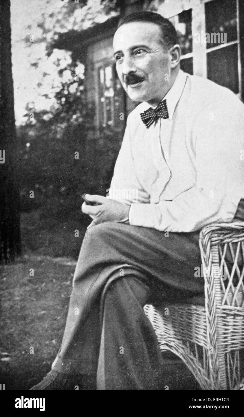 Stefan Zweig à Ossining, N.Y., à l'été 1941. L'écrivain autrichien, biographe, chroniqueur, essayiste, romancier, dramaturge, poète, Banque D'Images