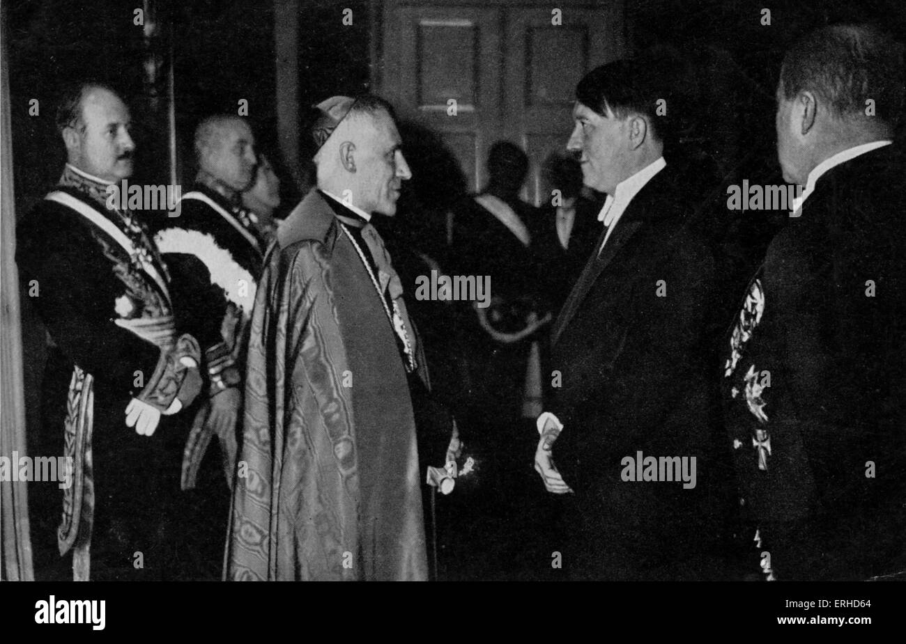 Réunion d'Adolf Hitler, la légation pontificale en 1935. Fondateur et chef du parti nazi allemand, 20 avril 1889 - 30 avril 1945. Banque D'Images