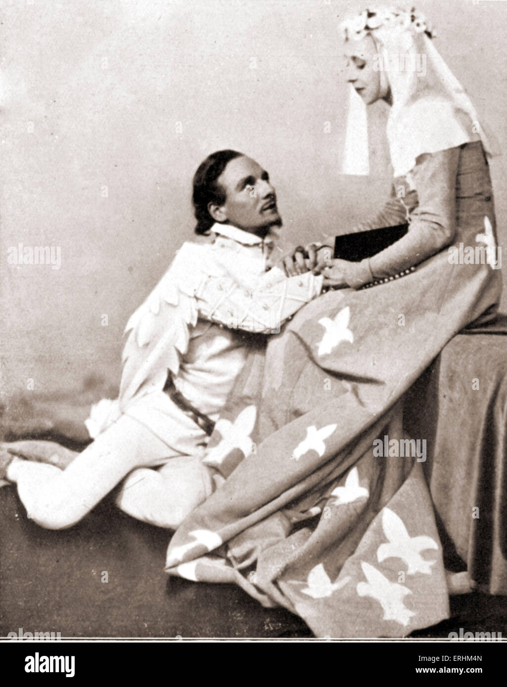 Sir John Gielgud comme 'Richard II' & Gwen Ffrangcon-Davies d'Anne de Bohême' dans Gordon Daviot 's play 'Richard de Bordeaux". Banque D'Images