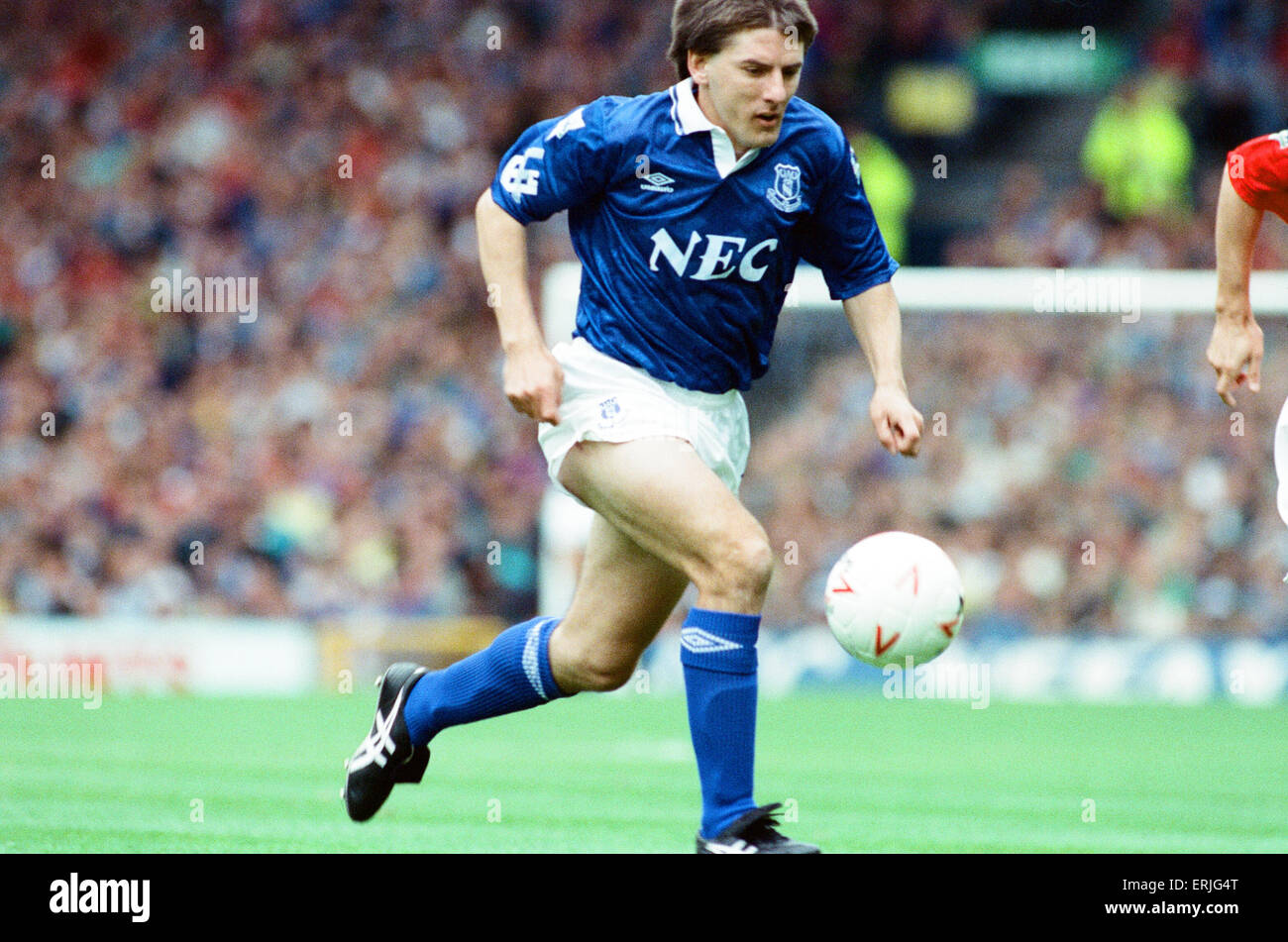 Everton 0-2 Manchester United, match de championnat à Goodison Park, samedi le 12 septembre 1992. Peter Beardsley. Banque D'Images