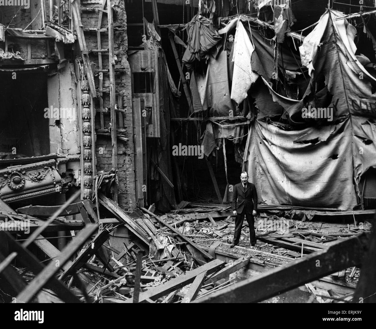 La Seconde Guerre mondiale, deux raids aériens, Birmingham, dommages causés par les bombes à l'Empire Theatre. Vers 1940. Banque D'Images