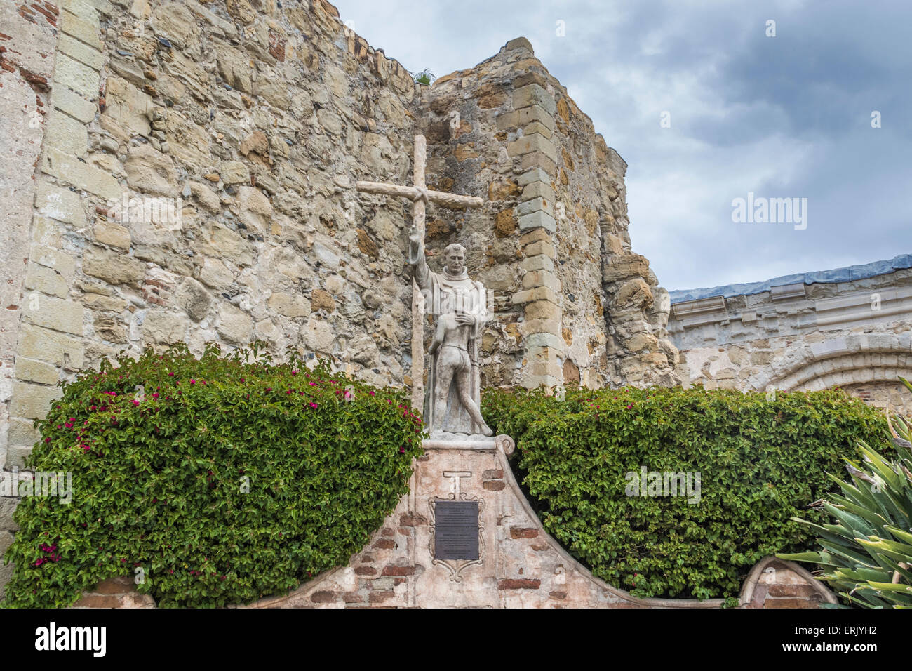 "Mission San Juan Capistrano' avec des ruines, un musée, et de réhabilitation en cours. Banque D'Images