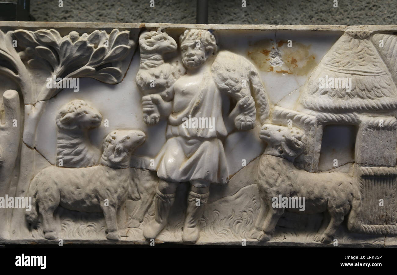 Sarcophages romains. Fragment. Shepherd entre béliers. Inconnu. Fin du 3e s. ap. Musées du Vatican. Banque D'Images