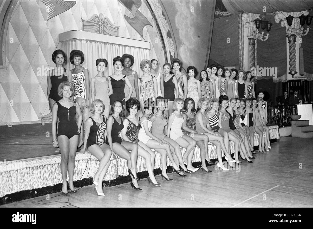 L'investiture d'élection de Miss Monde 1964, Concours de beauté, photo-call, vendredi 6 novembre 1964. Banque D'Images