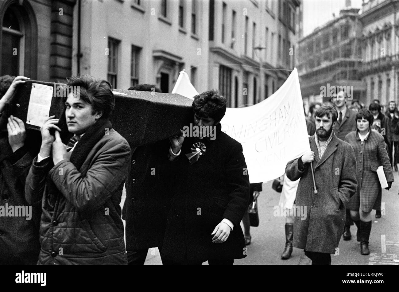 St Patrick's Day Mars, Birmingham, 16 mars 1969. Banque D'Images