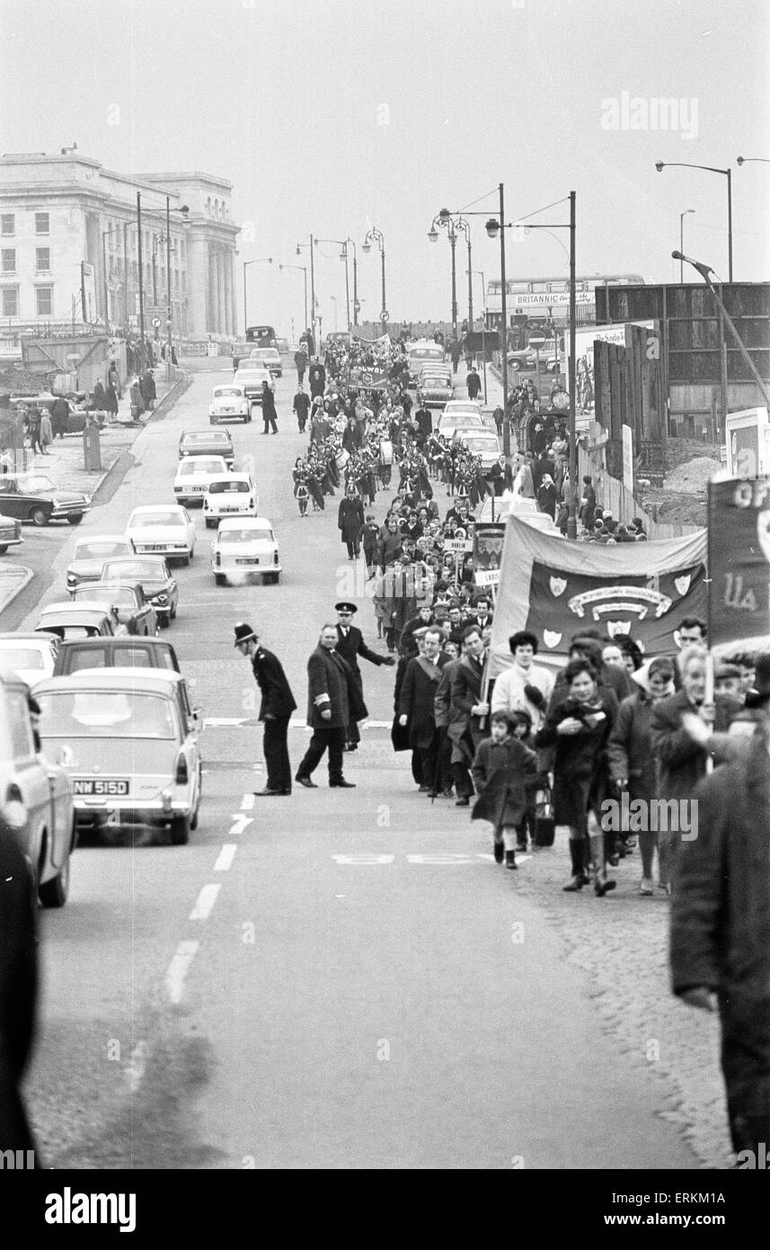 St Patrick's Day Mars, Birmingham, 16 mars 1969. Banque D'Images