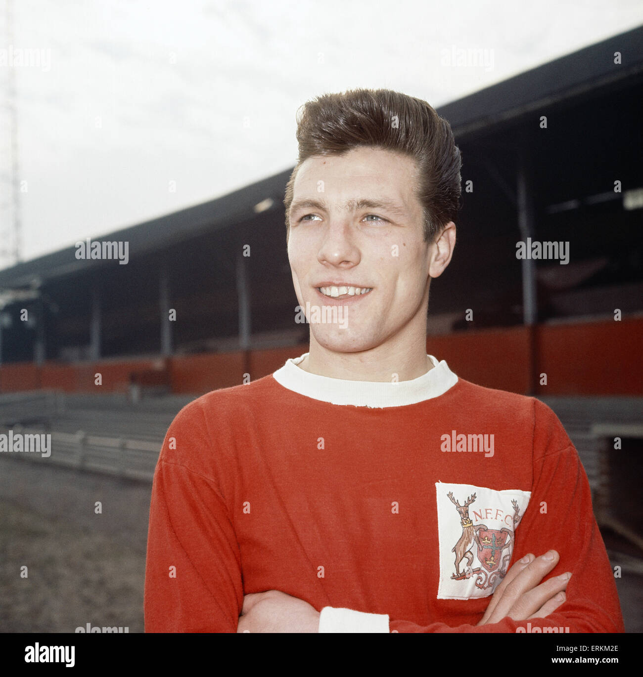 Nottingham Forest, ailier droit flamboyant Trevor Hockey, photographié à la ville du terrain en 1963, peu avant qu'il a été transféré à Newcastle United. Banque D'Images