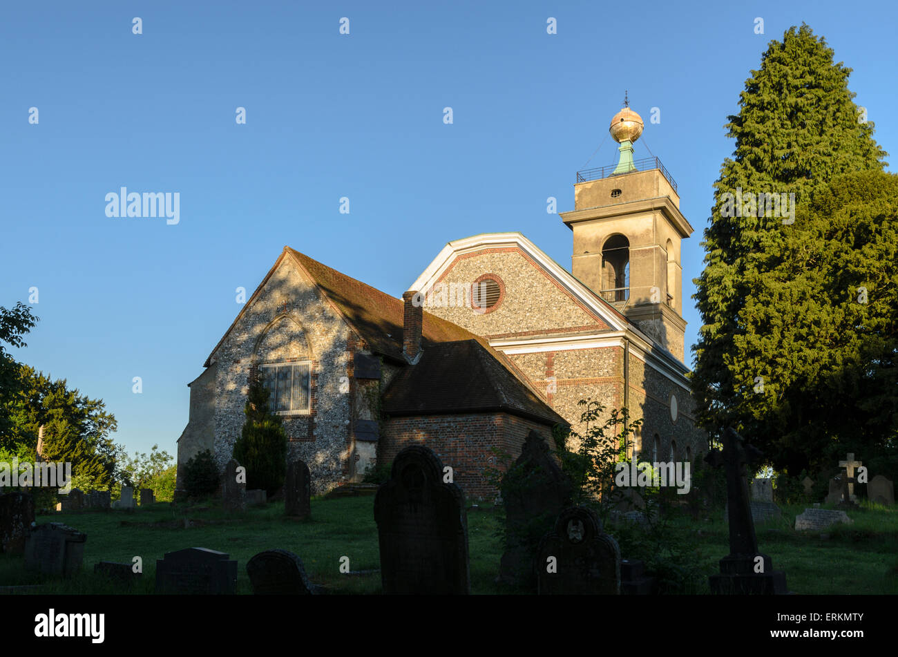 L'église Saint-Laurent, West Wycombe, Buckinghamshire. Réputé pour avoir être le lieu de rencontre pour le célèbre Club Hellfire. Banque D'Images
