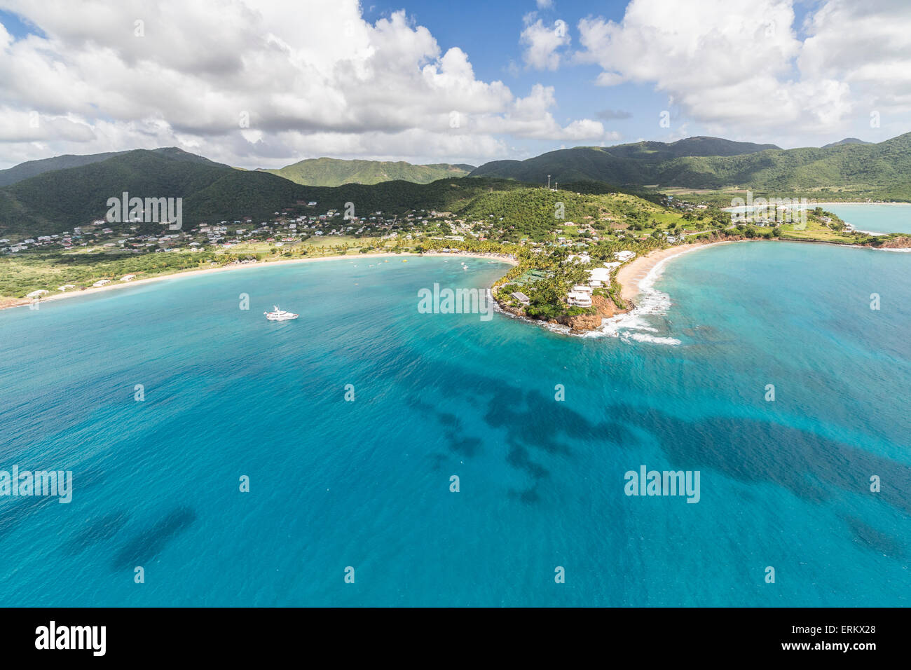 Vue aérienne de la petite péninsule qui abrite près de Carlisle à l'office de tourisme de luxe paradise, des Caraïbes Antigua Banque D'Images
