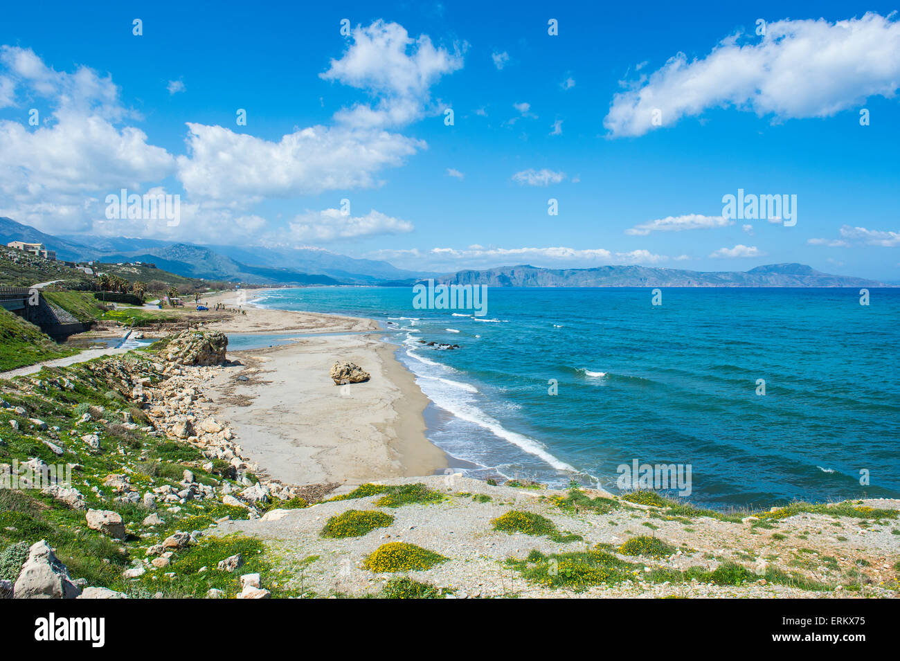 Longue plage de sable de Petres, Crète, îles grecques, Grèce, Europe Banque D'Images