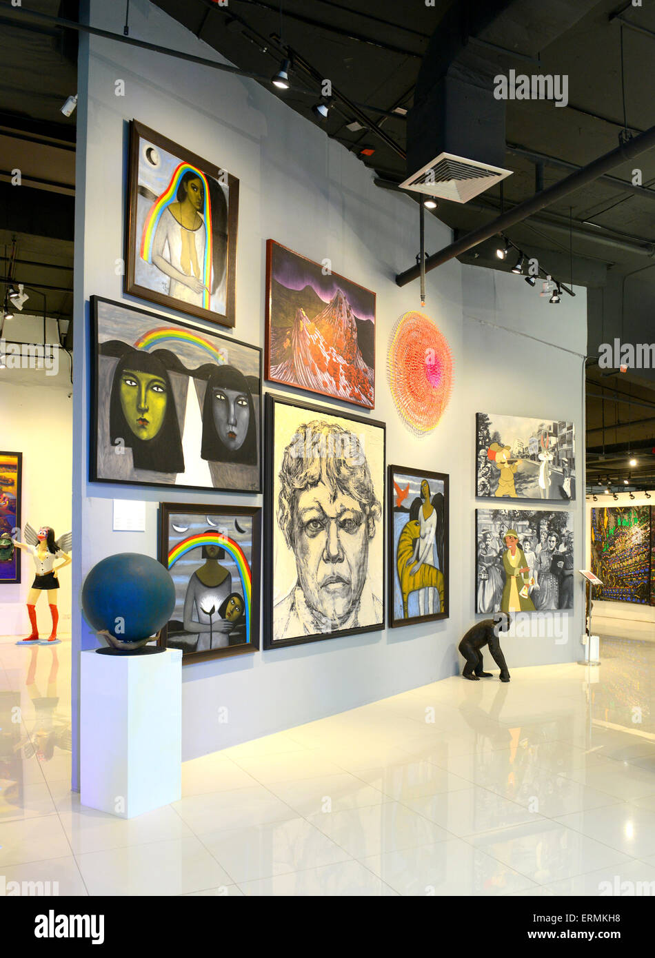 BANGKOK - 28 novembre : Exposition d'art contemporain thaïlandais le 28 novembre, 2014 à Hof Art Gallery, Bangkok, Thaïlande. Banque D'Images