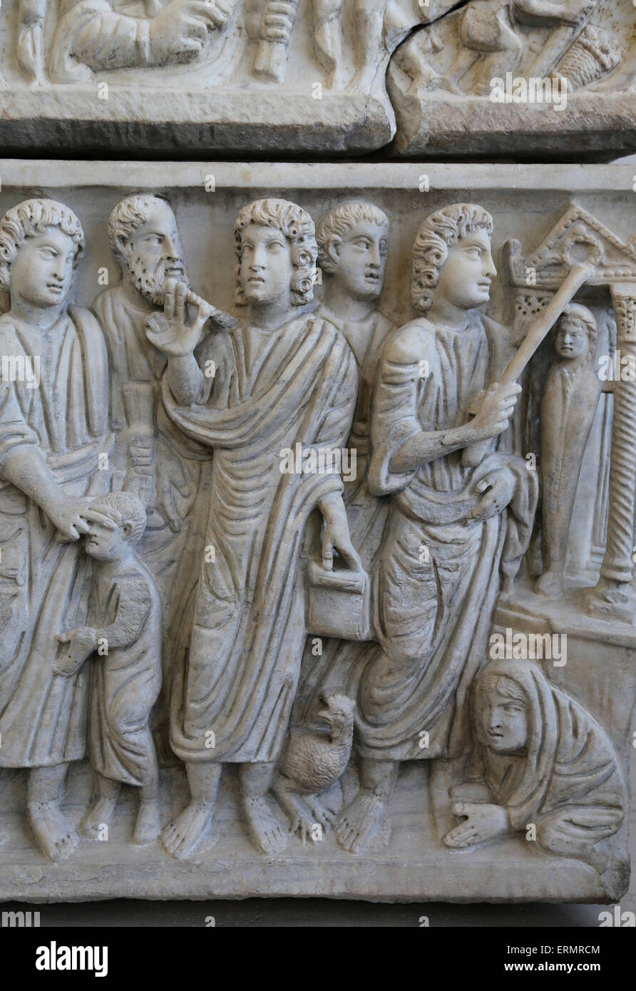 Début de Christian. De sarcophage romain Marcus Claudianus (330-335 AD). La guérison de l'aveugle, la prédiction de Peter's den Banque D'Images
