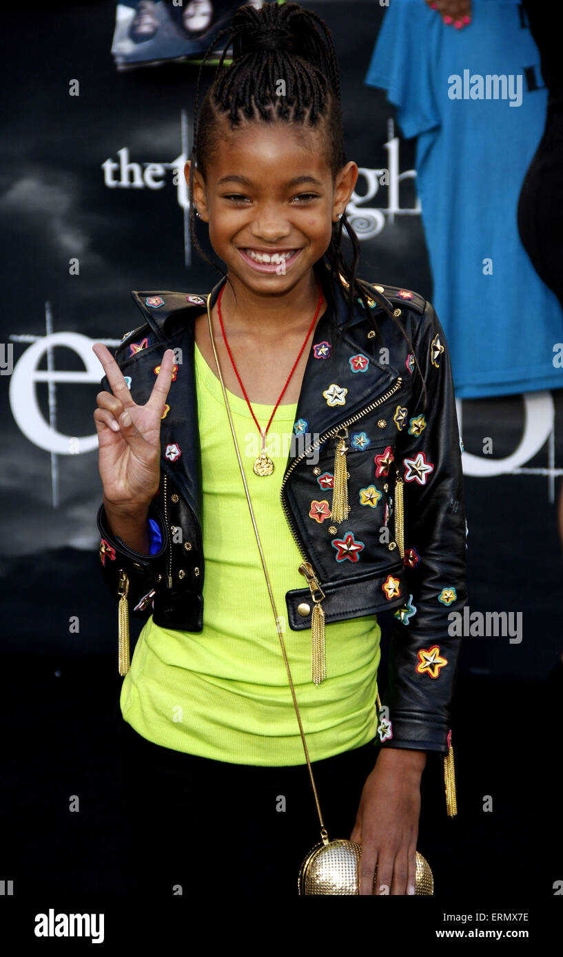 Willow Smith à la première de Los Angeles 'La Saga Twilight : Eclipse' qui a eu lieu lors de la Nokia Theatre L.A. Vivre à Los Angeles. Banque D'Images Willow Smith à la première de Los Angeles 'La Saga Twilight : Eclipse' qui a eu lieu lors de la Nokia Theatre L.A. Vivre à Los Angeles. Banque D'Images