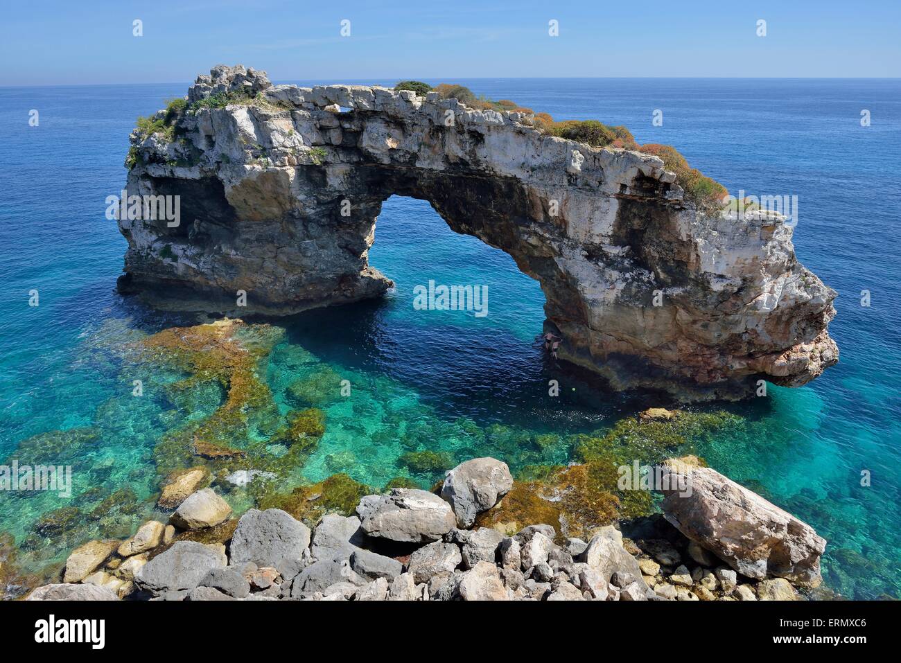 Arche naturelle Es Pontas, près de Cala Llombards, Majorque, Îles Baléares, Espagne Banque D'Images