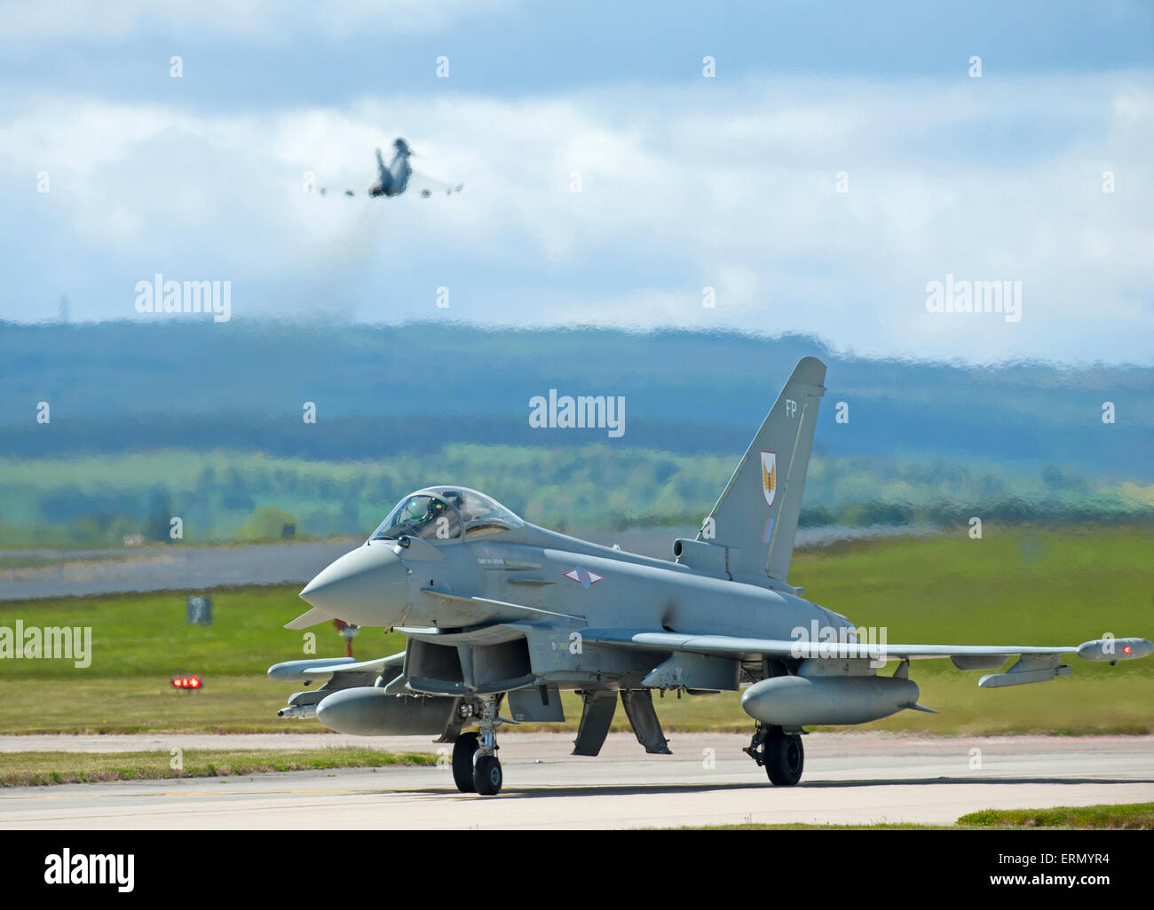 L'Eurofighter Typhoon chasseur à réaction rapide prépare à décoller de RAF Lossiemouth home base en Ecosse. 9854 SCO. Banque D'Images