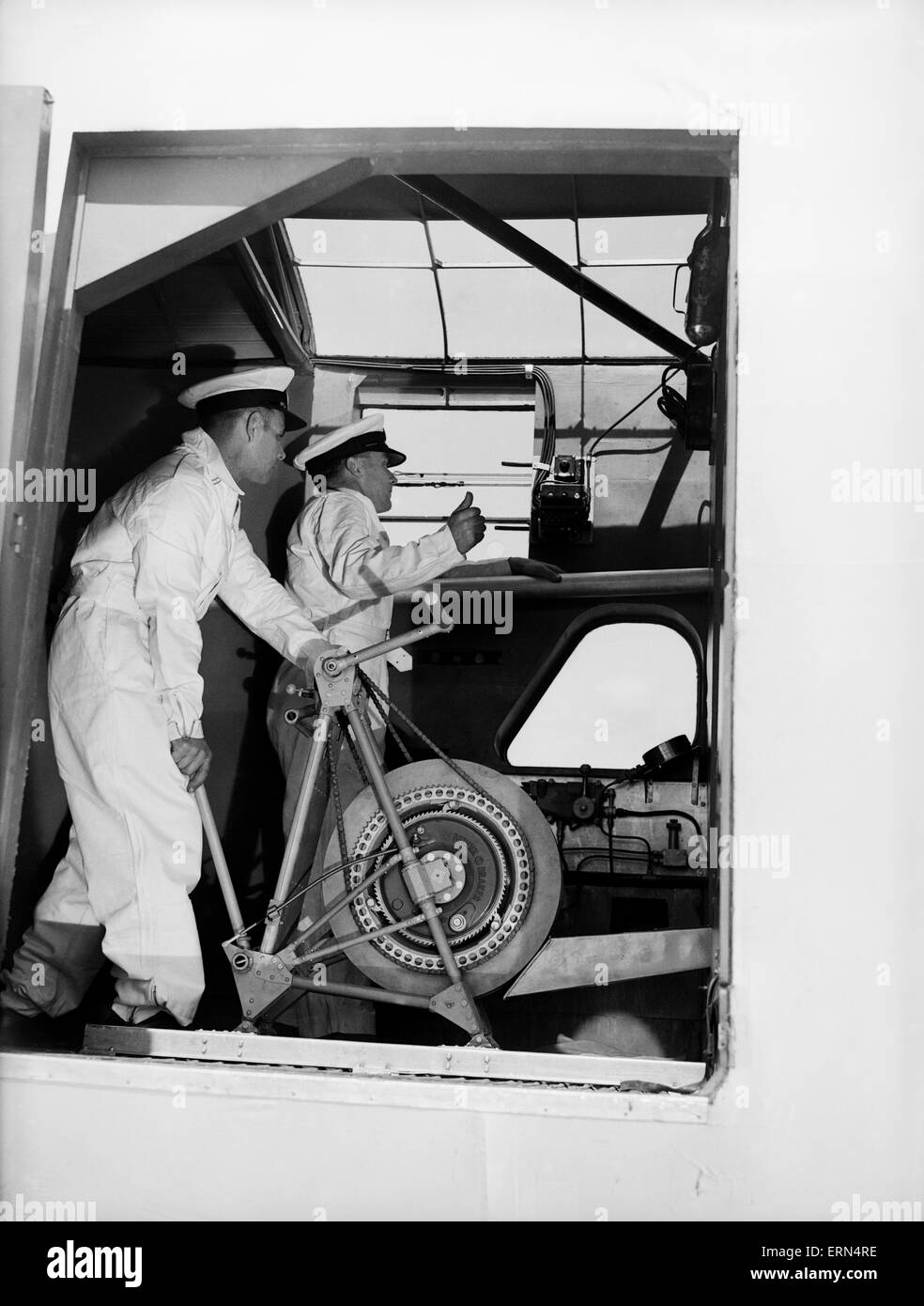 G-AFRL Handley Page H.P.54 Harrow de ravitaillement en vol Ltd vu ici dans le bobinage de l'injecteur de carburant pendant une démonstration de ravitaillement en vol. Banque D'Images