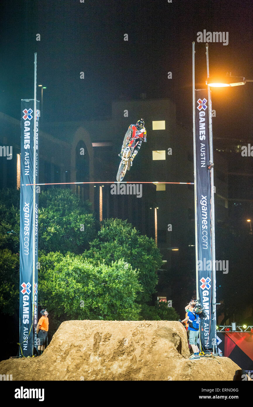 Austin, Texas, États-Unis. 4e juin 2015. Matt Buyten 5e place, X Games 2015 Moto X Étape finale jusqu'à Austin, Texas, USA Crédit : J. Dennis Thomas / Alamy Live News Banque D'Images