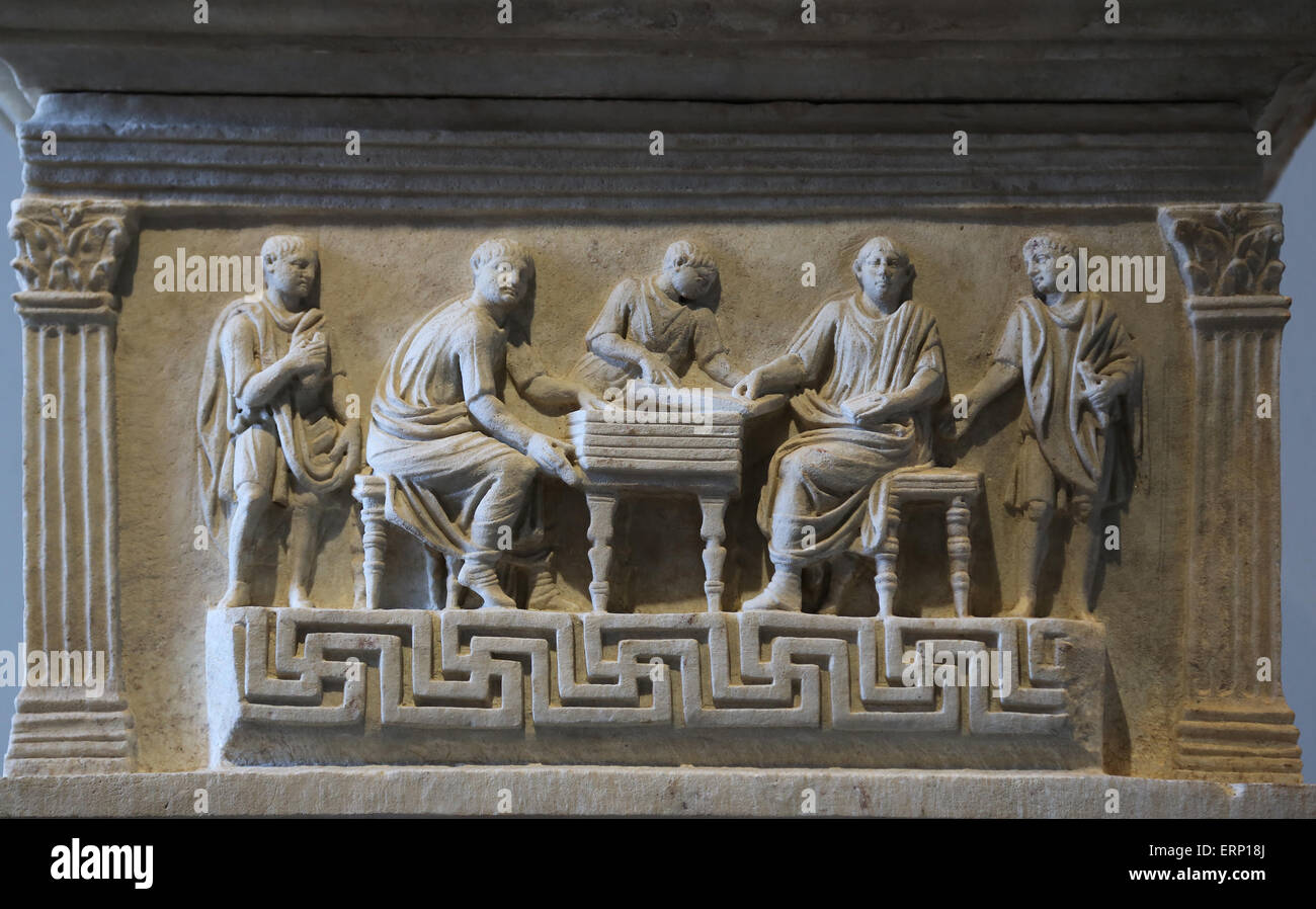 Cinerary autel des secrétaires. À partir de Rome. 1re ch. a servi de scribae (librarii secrétaires greffiers ou public). Banque D'Images