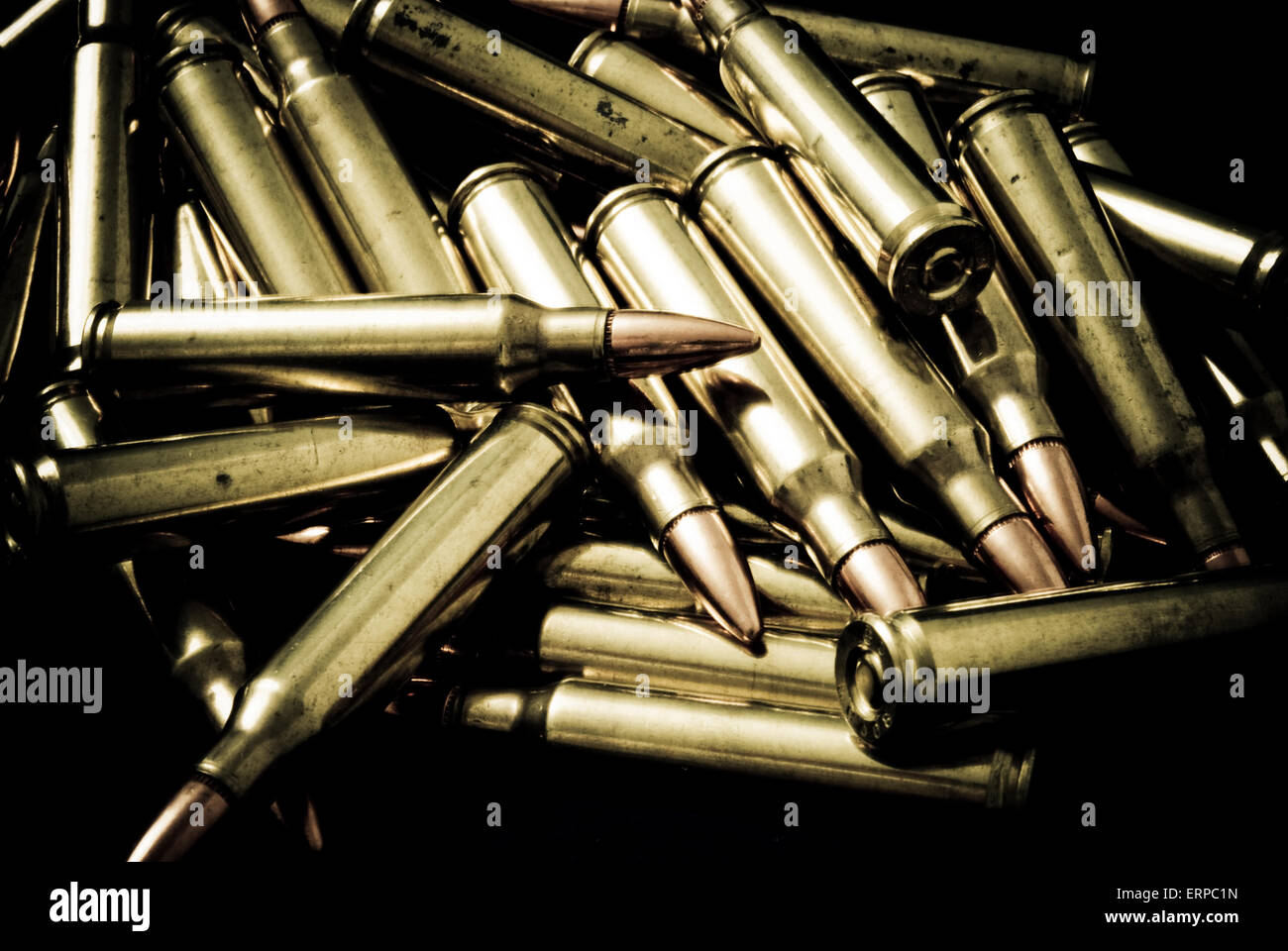 Pile de 5,56 mm Munitions Fusil Banque D'Images