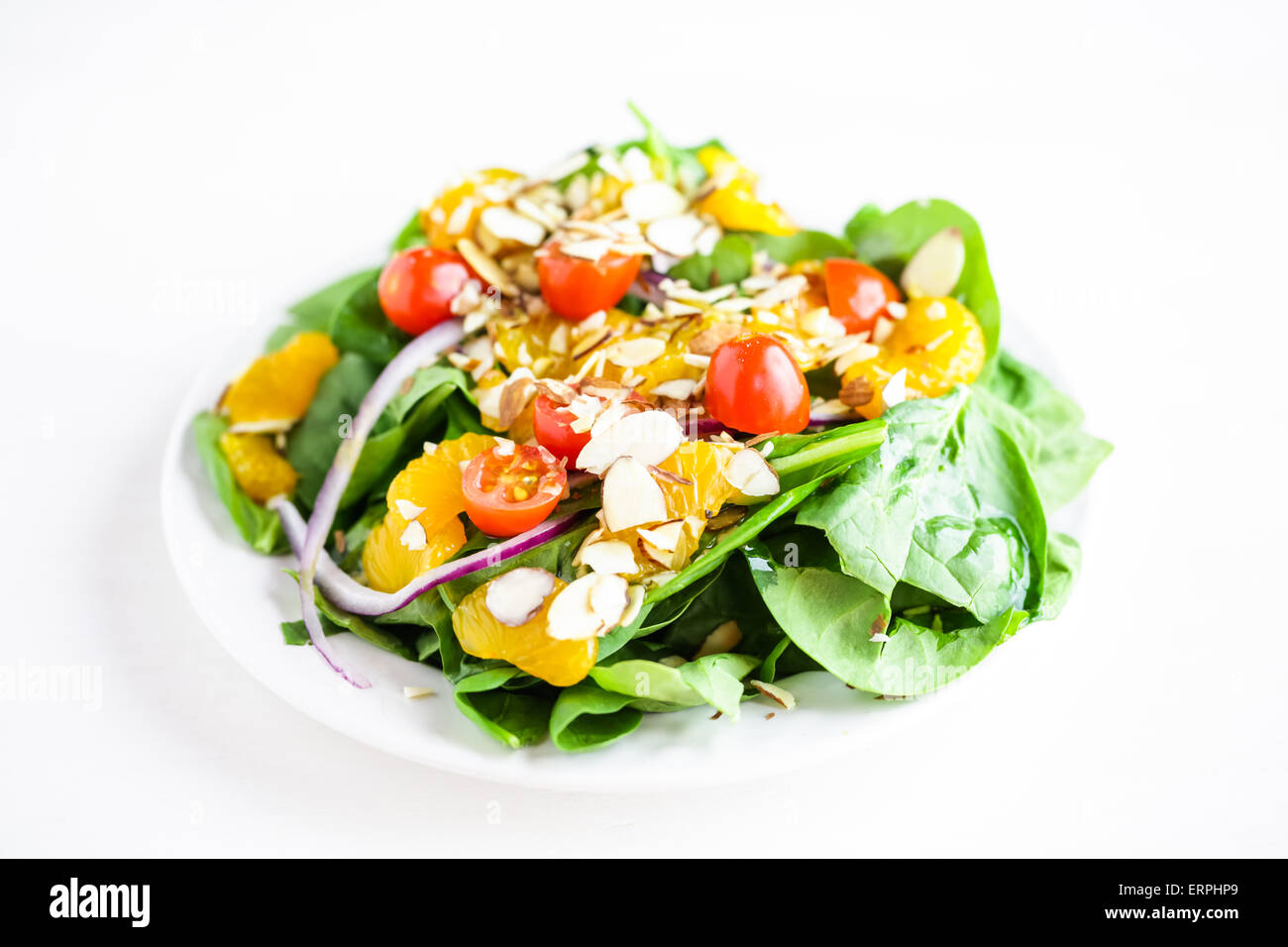 Salade d'Orange sur la plaque dans un restaurant italien. Banque D'Images