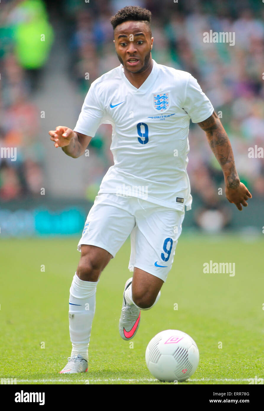 Dublin, Irlande. 07Th Juin, 2015. Le Football International Friendly. République d'Irlande contre l'Angleterre. Raheem Sterling démarre sur un terme de l'Angleterre. Credit : Action Plus Sport/Alamy Live News Banque D'Images