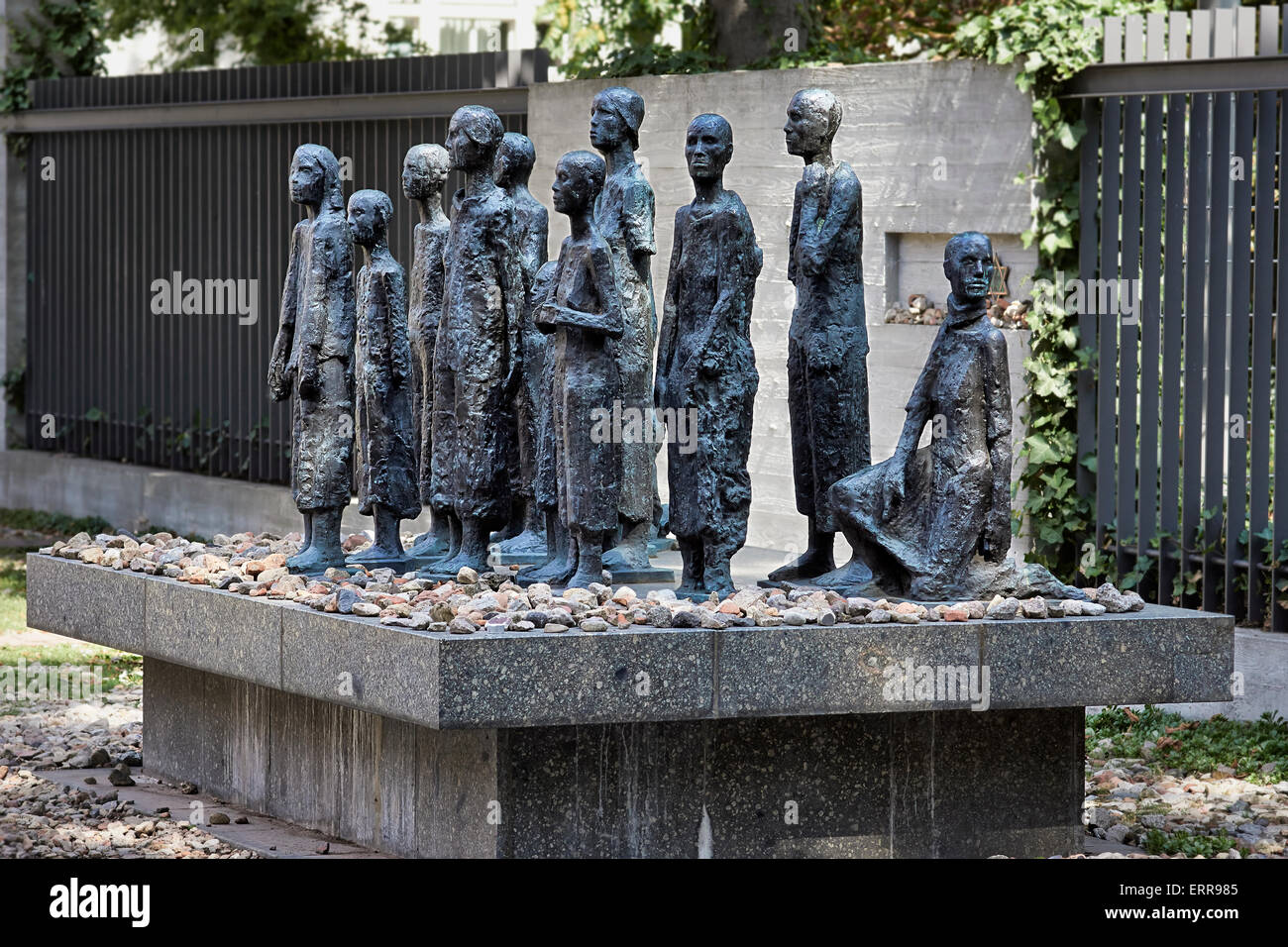 Allemagne, Berlin, Mitte, monument en face de l'ancien cimetière juif détruit en 1943. Banque D'Images