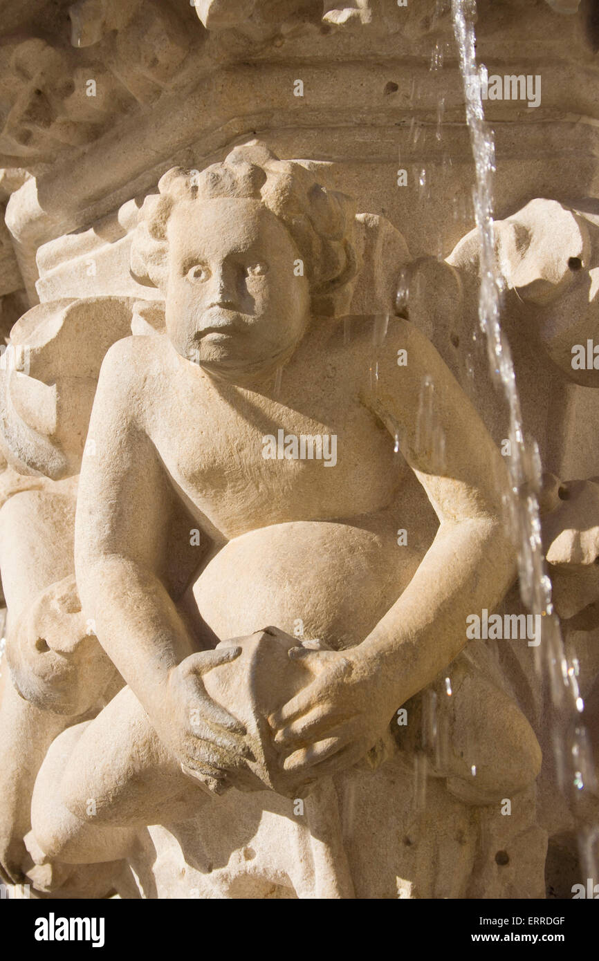 Détail de la fontaine 15 siècle dans la vieille ville de Dubrovnik, conçu par Onofrio della Cava dans le style renaissance gothique Banque D'Images
