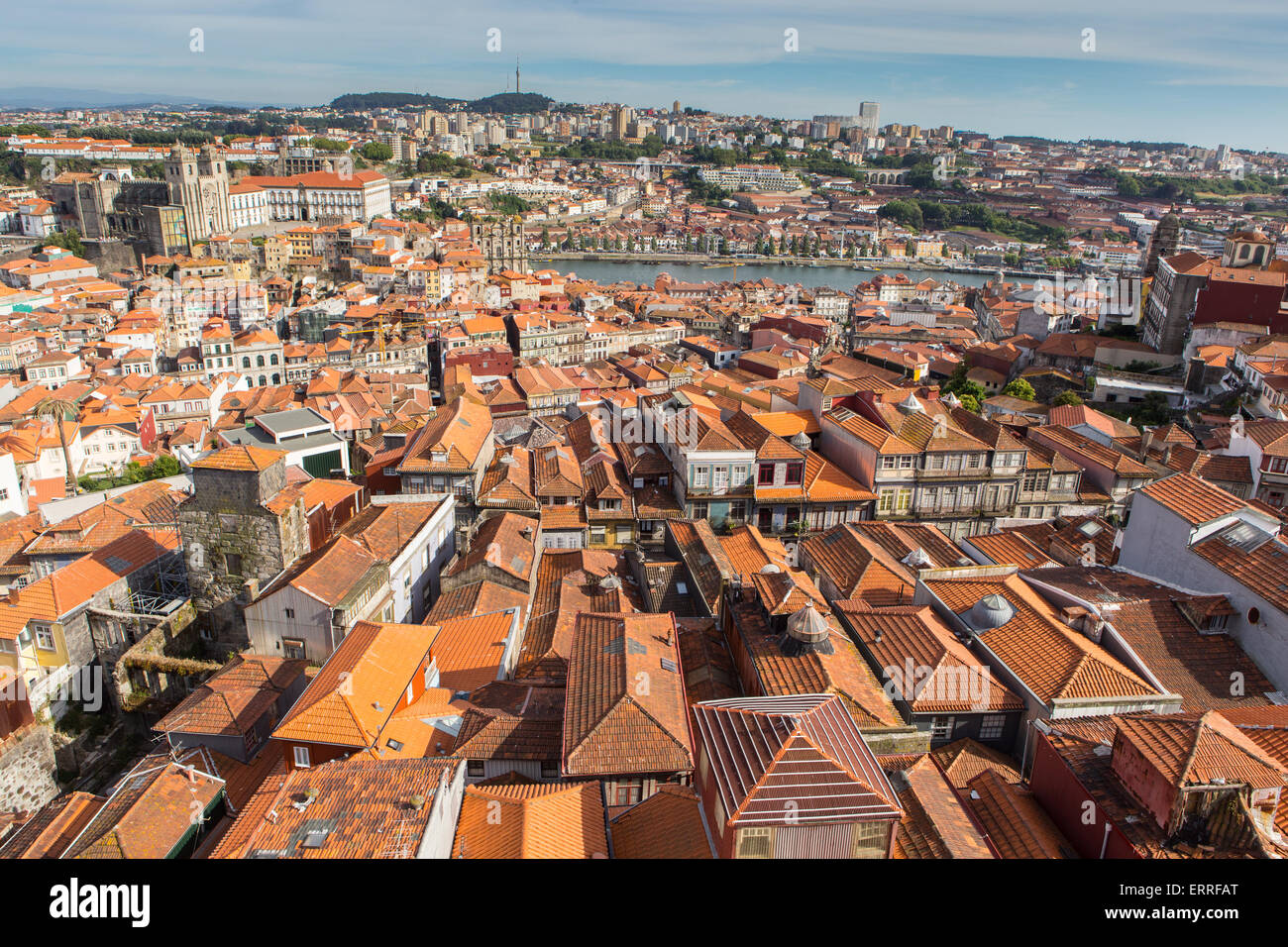 Vue sur les toits de la cathédrale de Porto Banque D'Images