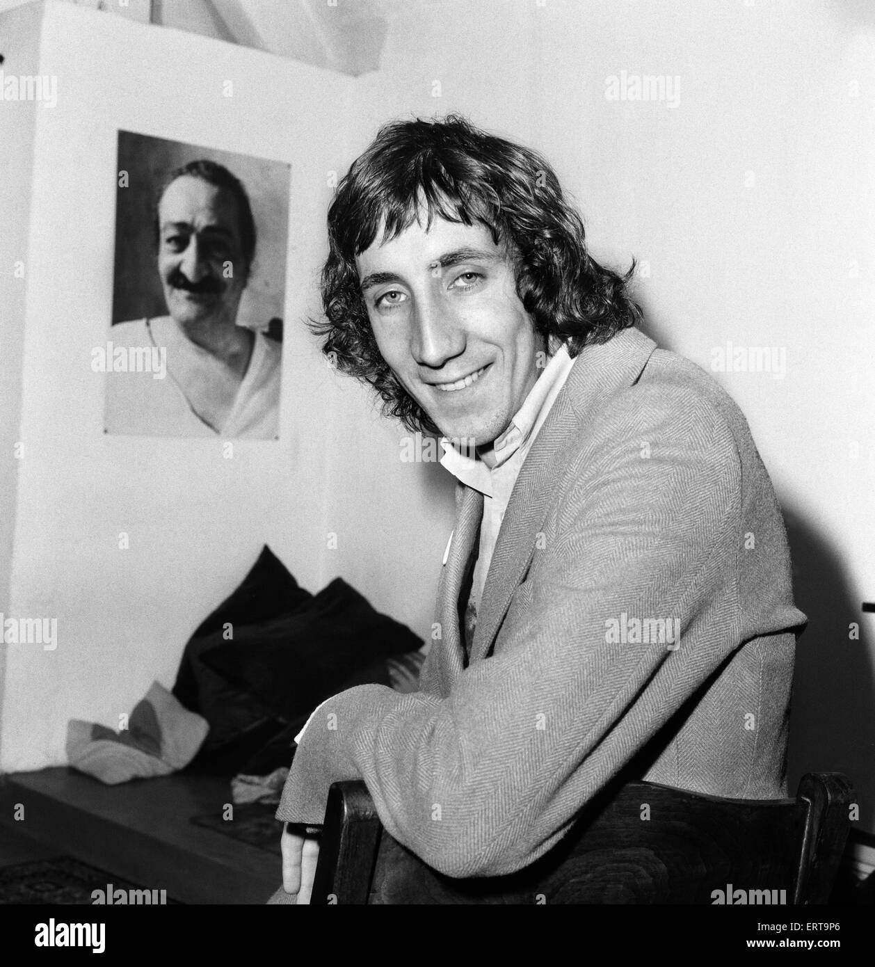 Pete Townshend du groupe de rock britannique The Who, représenté comme il donne une conférence de presse sur les drogues à Wardour Street, Londres. 15 septembre 1969. Banque D'Images