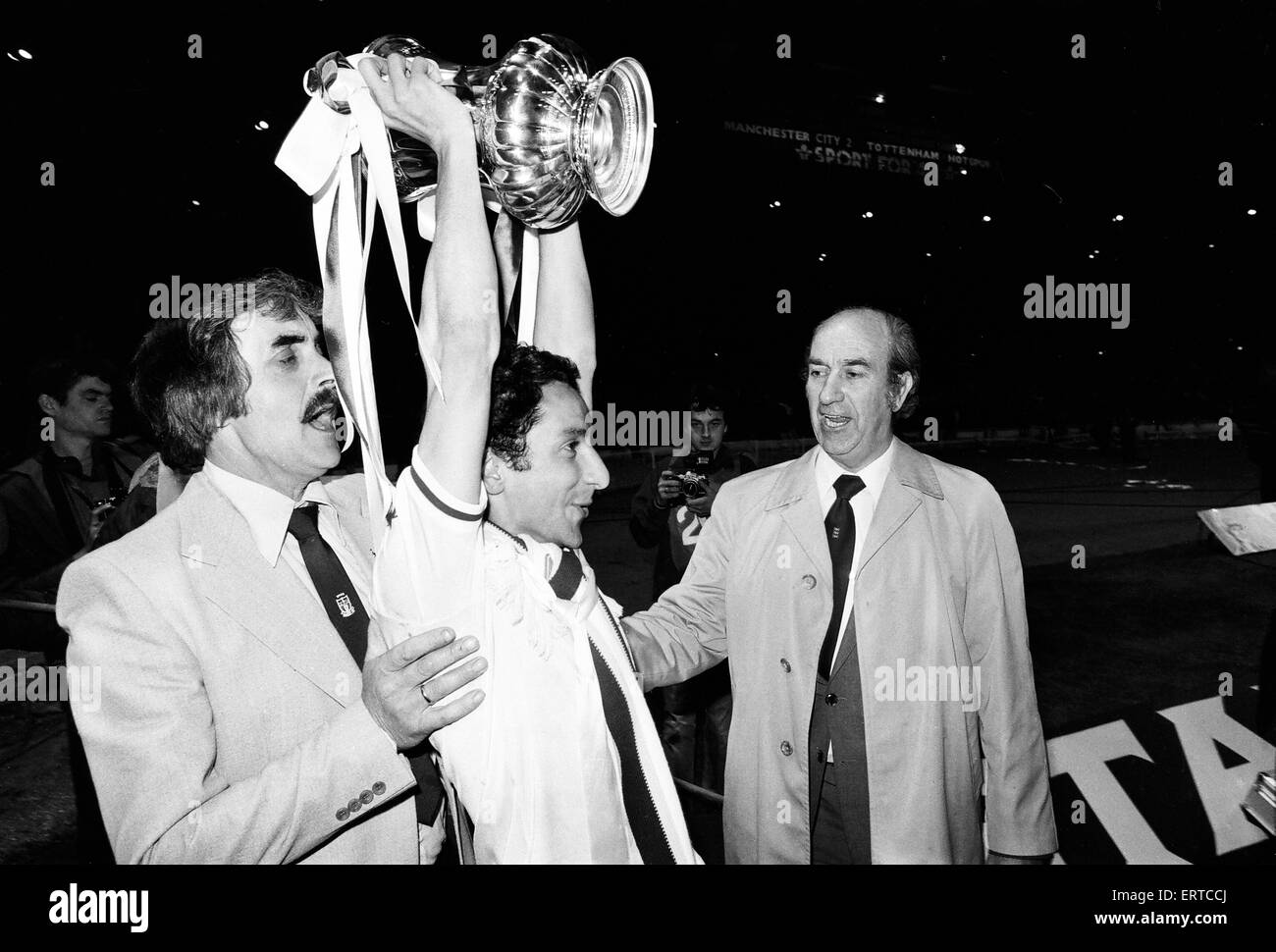 Tottenham Hotspur 3-2 Manchester City, finale de la FA Cup, replay, mercredi 14 mai 1981. Osvaldo Ardiles. Banque D'Images