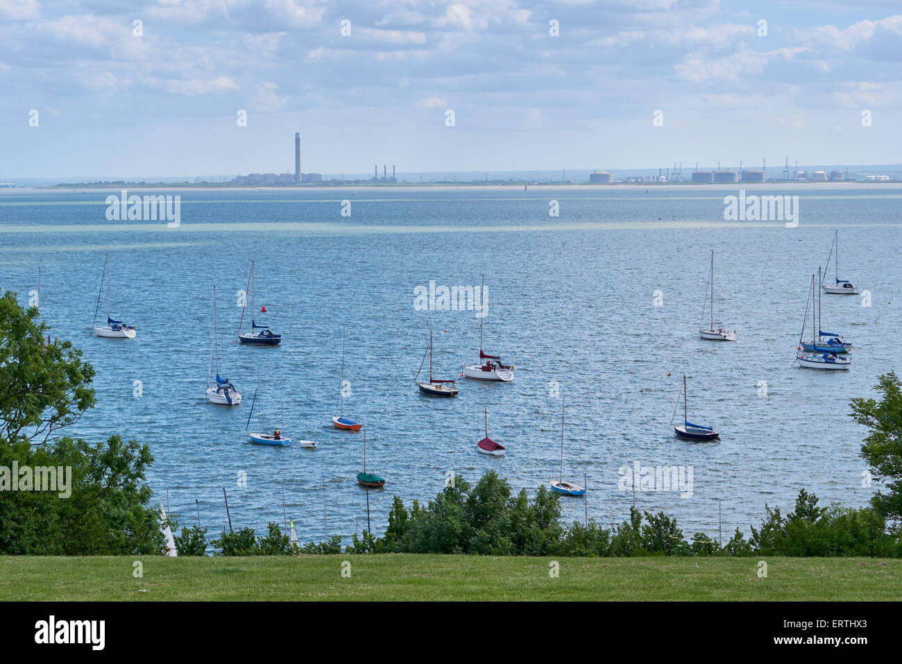 Bateaux & Yachts à Leigh sur mer. Donnant sur l'estuaire de la Tamise dans le Kent Banque D'Images