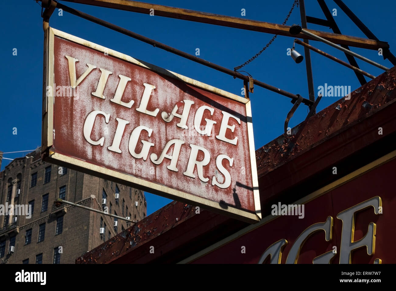 Les cigares, un village de Greenwich Village vue sur la 6e Avenue à Christopher Street à Sheridan Square Banque D'Images