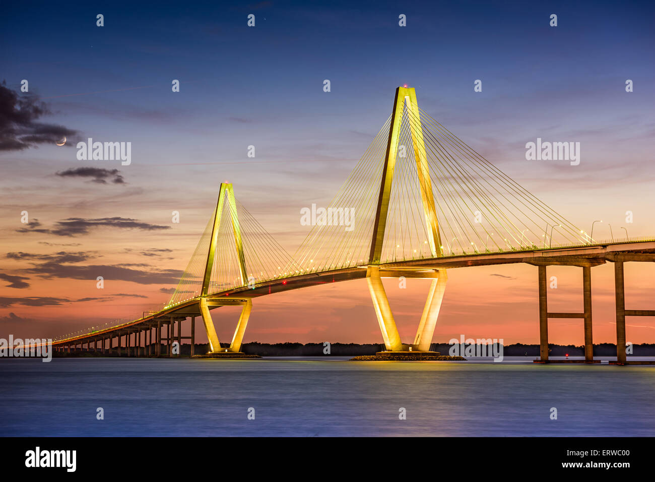 Charleston, Caroline du Sud, USA au pont Arthur Ravenel Jr.. Banque D'Images