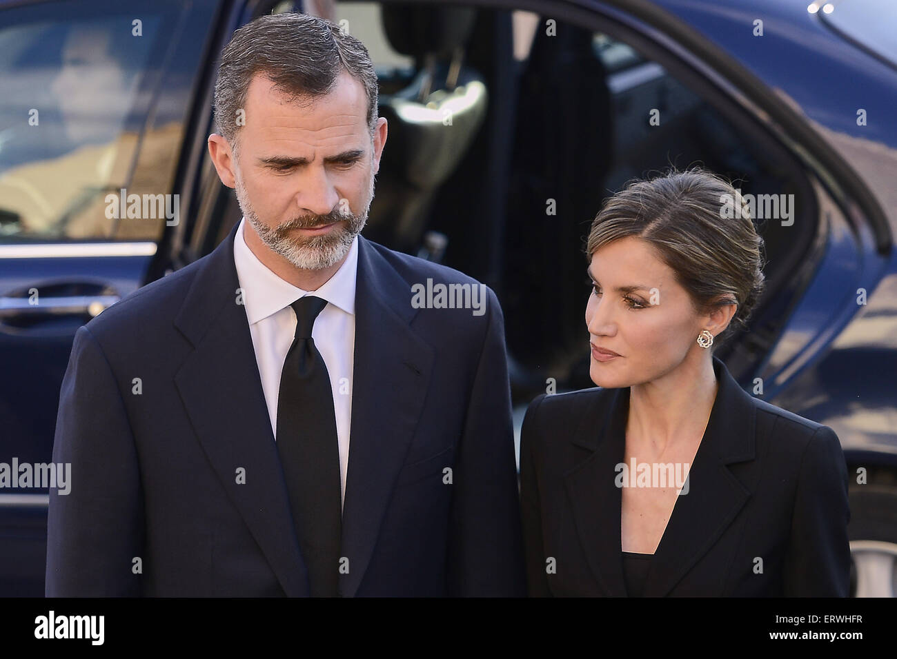 Madrid, Espagne. 8 juin, 2015. Le roi Felipe VI d'Espagne, la Reine Letizia d'Espagne, le Roi Willem-Alexander, Reine Maxima, la Princesse Beatrix, la Princesse Laurentien, le roi Siméon Sakskoburggotski Borisov et Margarita Gomez-Acebo, Miriam Ungria et fils assistera à la messe pour Fueneral Prince Kardam de Tarnovo à Los Jerenimos l'église le 8 juin 2015 à Madrid Crédit : Jack Abuin/ZUMA/Alamy Fil Live News Banque D'Images