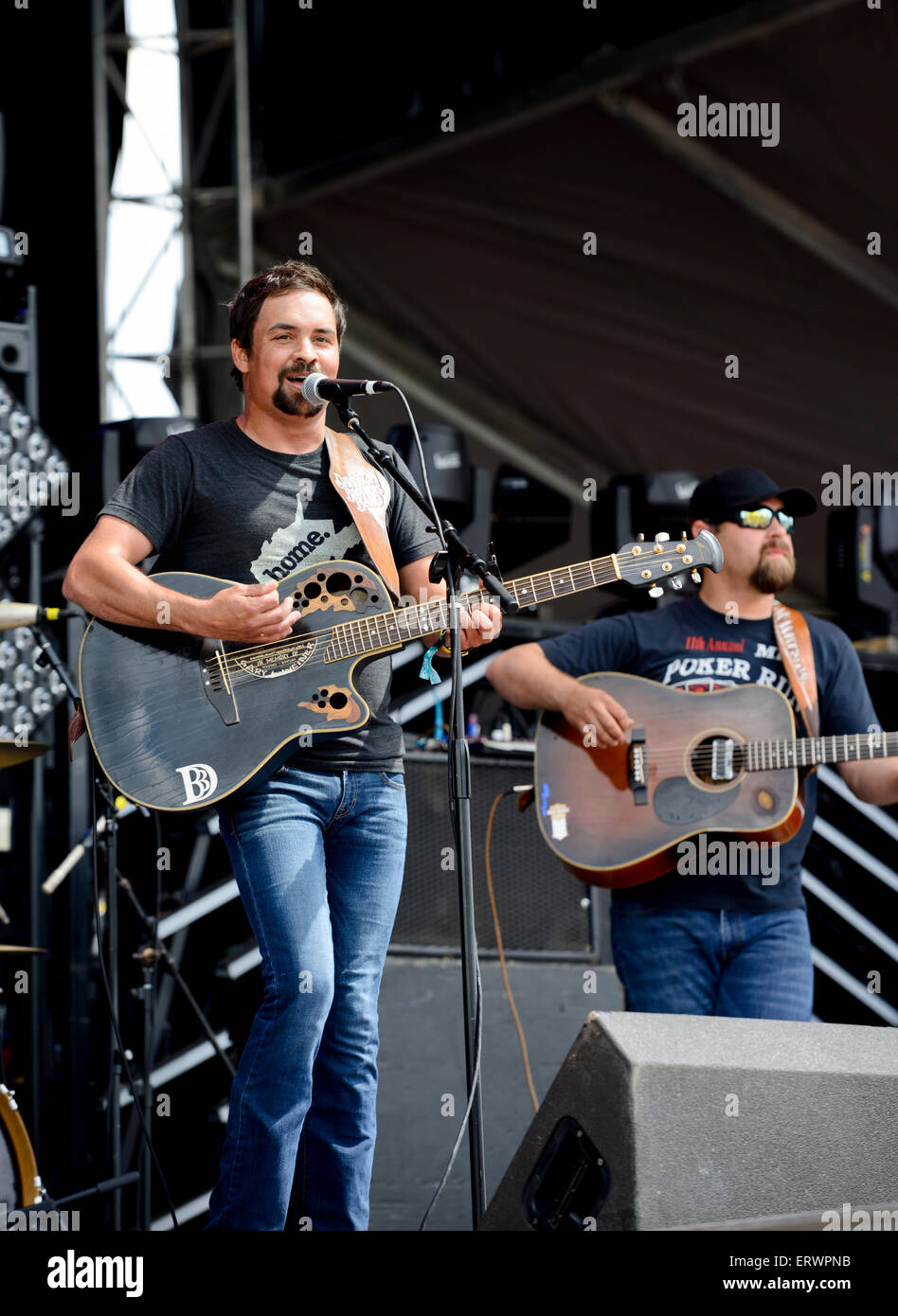 Davisson Frères groupe jouant au Carolina Country Music Festival à Myrtle Beach en Caroline du Sud Banque D'Images