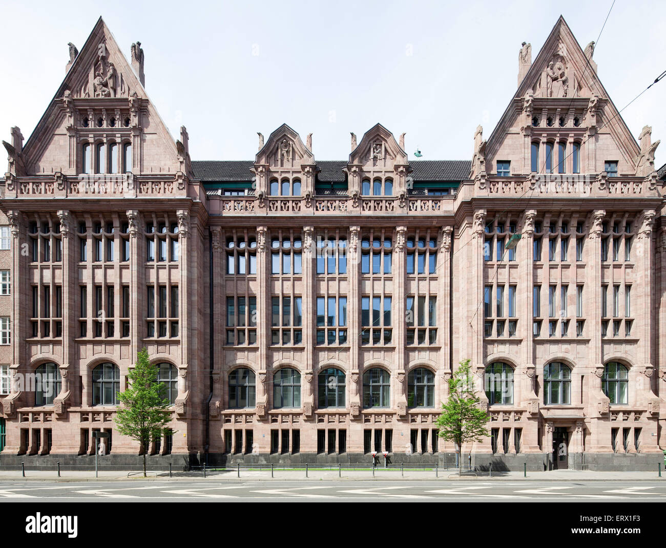 Stahlhof, ou Steelyard, 1908, aujourd'hui tribunal administratif, Düsseldorf, Rhénanie du Nord-Westphalie, Allemagne, Banque D'Images