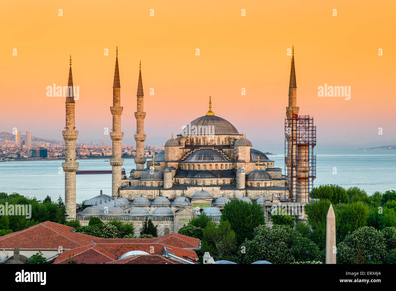 Coucher du soleil sur Mosquée Sultan Ahmed ou Mosquée Bleue, Sultanahmet, Istanbul, Turquie Banque D'Images