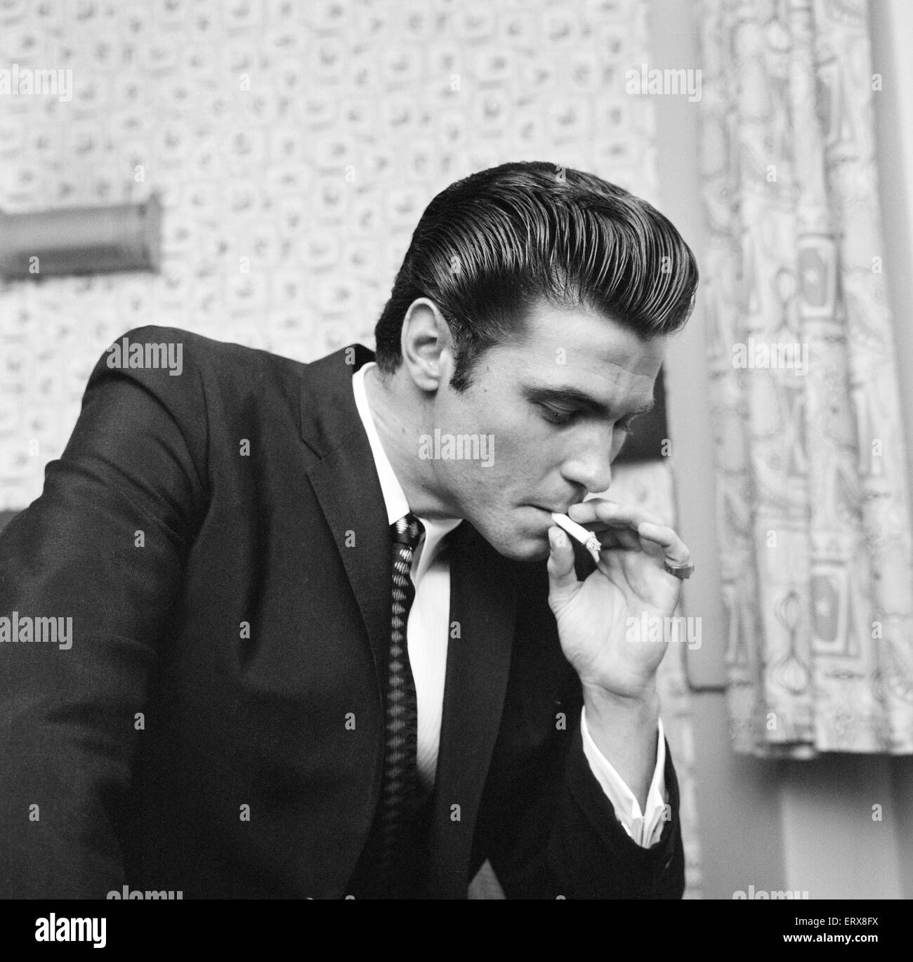 Vince Taylor, & Roll Singer, 2 janvier 1961. Récemment de retour de Los Angeles, Californie. Banque D'Images