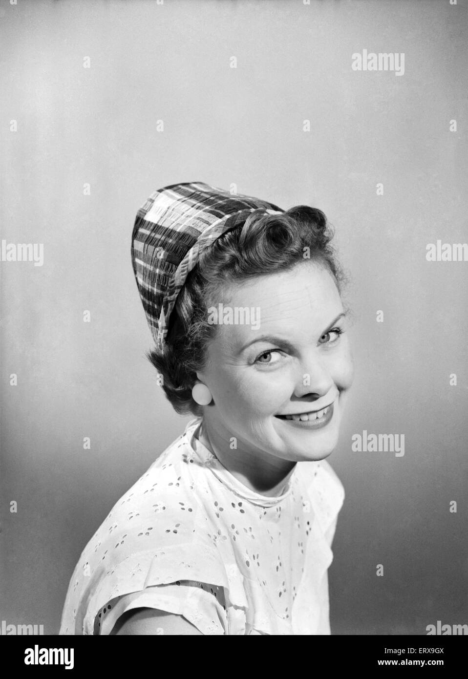 Des vêtements pour femmes, mode, chapeaux. 1955 Banque D'Images