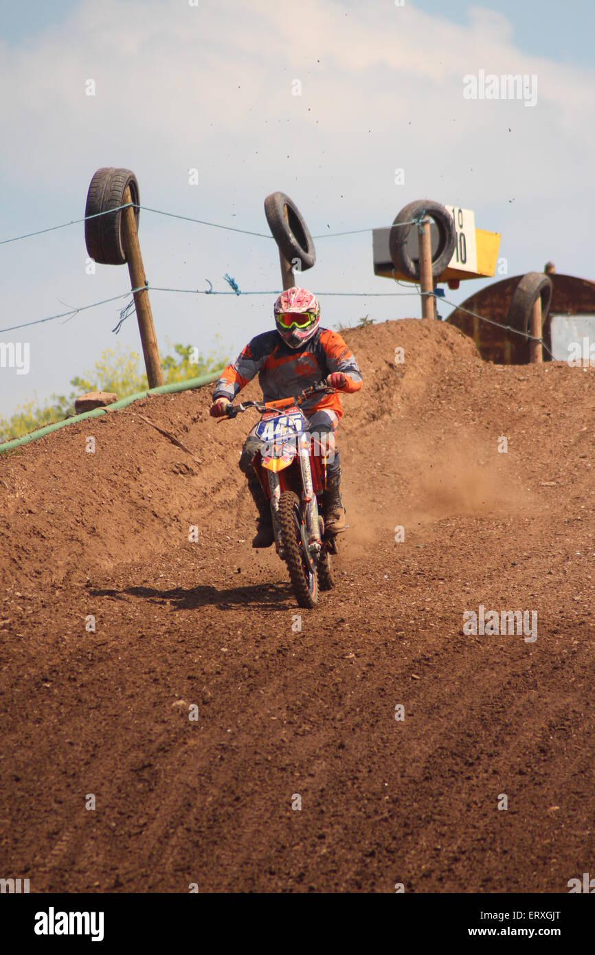 Droitwich Spa, Worcester, Royaume-Uni 09/06/2015. Motor cross en action. Banque D'Images