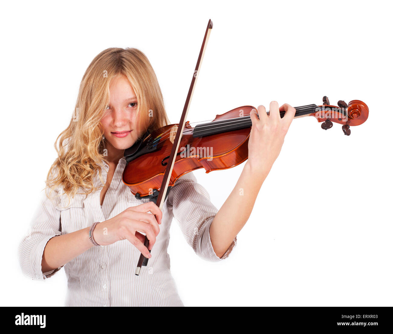 Adolescente blonde à jouer du violon Banque D'Images