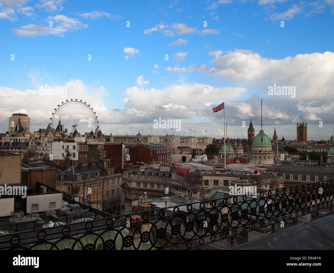 Paysage de Londres depuis le toit Banque D'Images