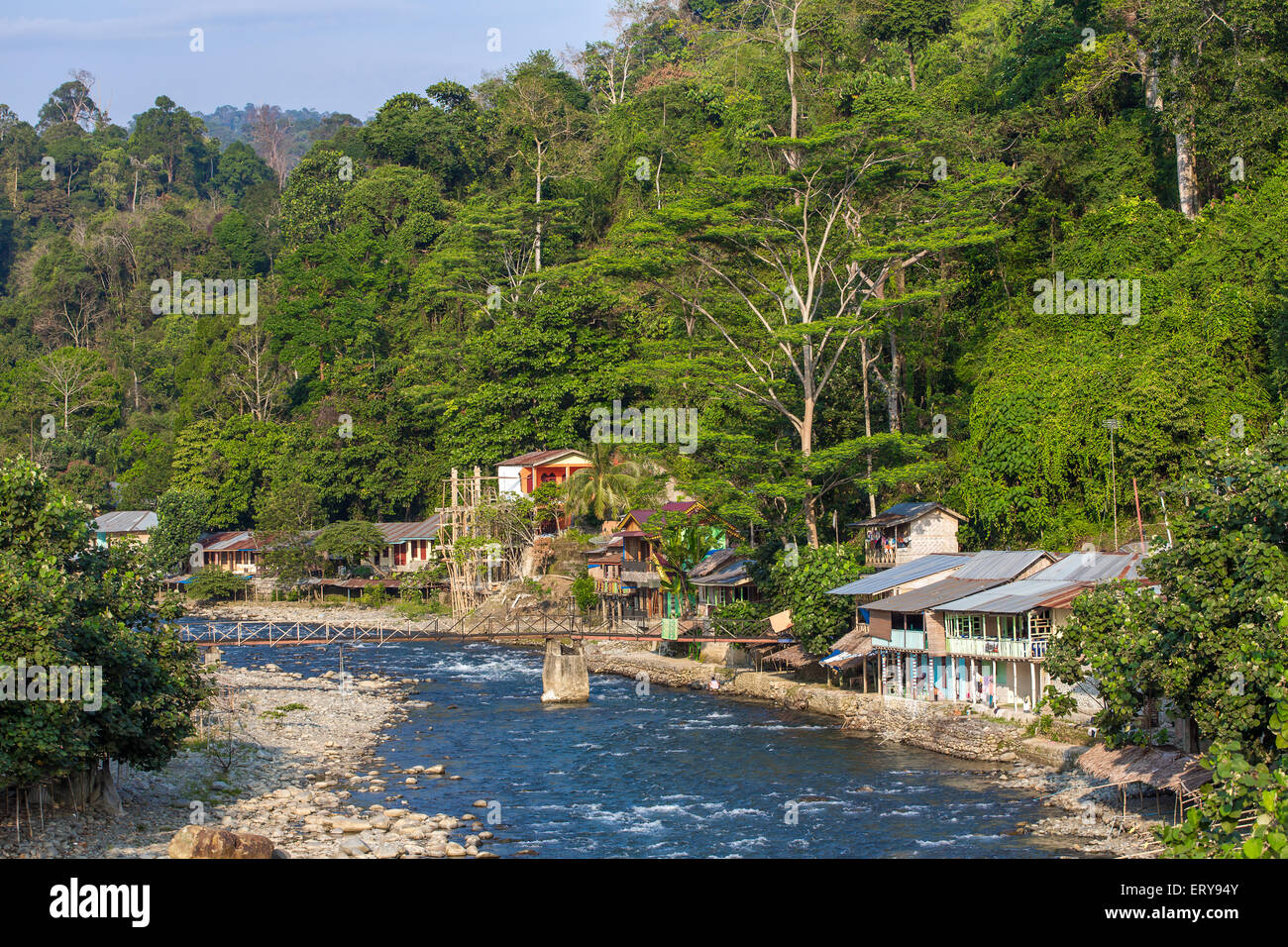 Bukit Lawang village, Sumatra, Indonésie Banque D'Images