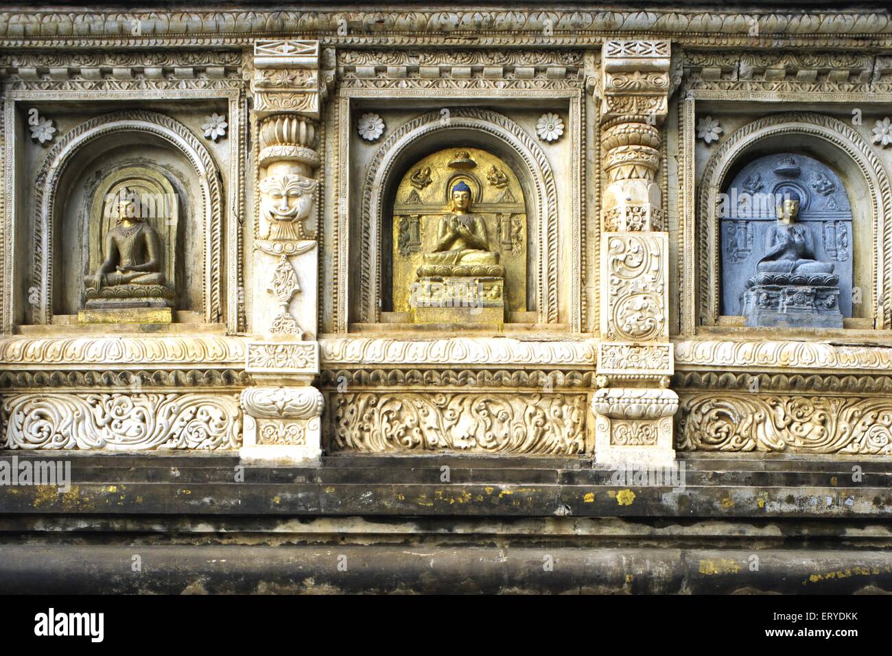 Statue de Bouddha au temple de la Mahabodhi classé au patrimoine mondial de l'UNESCO ; ; ; Inde Bihar Bodhgaya Banque D'Images