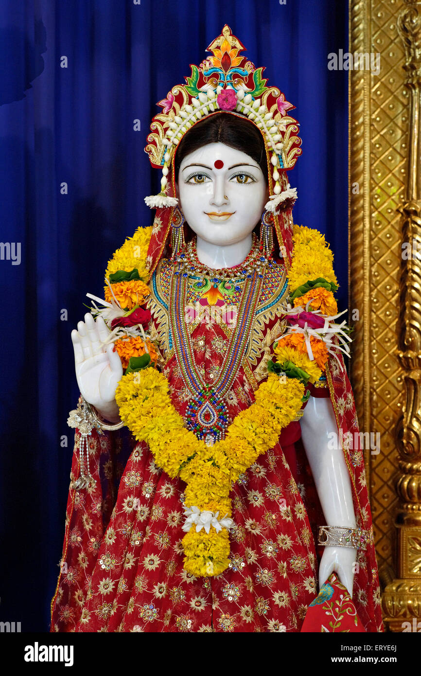 Statue de Radha temple BAPS Swaminarayan ; ; ; ; ; district de Gondal Rajkot Saurashtra Gujarat ; Inde ; Banque D'Images