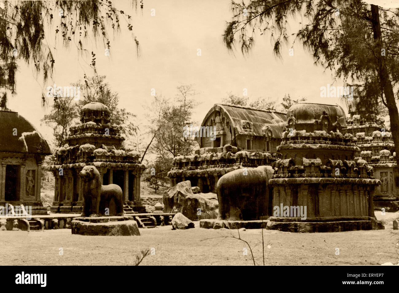 Ancienne image millésime 1900 d'Arjuna Pandavemahabalipuram ; Mahabalipuram Mamallapuram district Kanchipuram ; Tamil Nadu ; Inde Banque D'Images