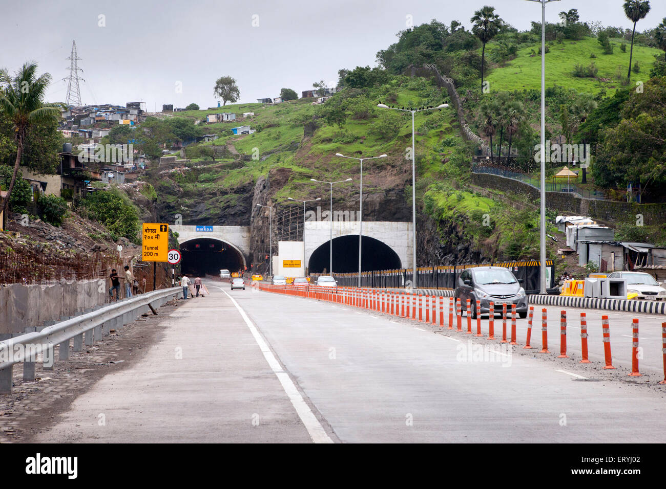 Autoroute de l'est Panjarpol Wadala Anik tunnel routier Mumbai Maharashtra Inde Asie Banque D'Images