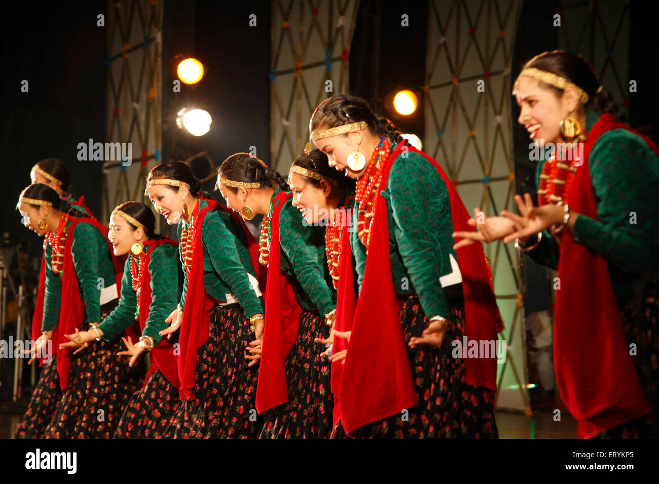 Danse folklorique Ghantu, communauté Gurung, Sikkim, Nord-est, Inde, Asie Banque D'Images