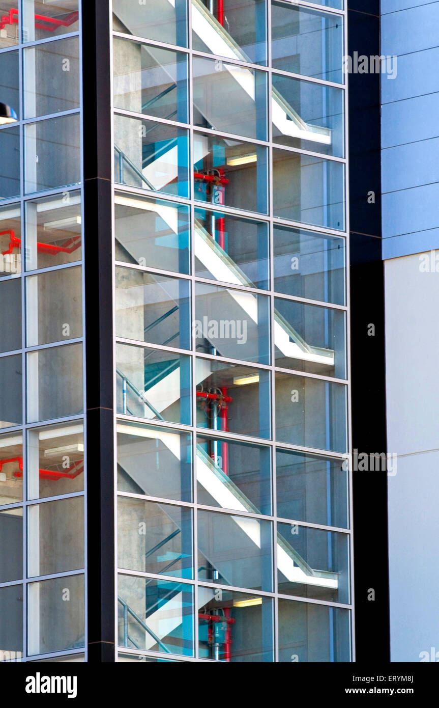 Escalier verre fenêtre design modèle forme architecture forme ; Melbourne ; Victoria ; Australie Banque D'Images